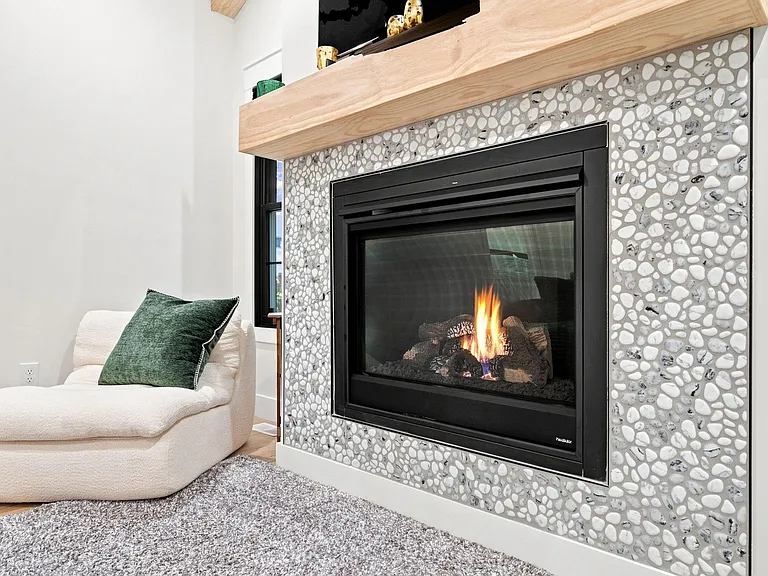 3117 Maplewood Dr — Photo 15
