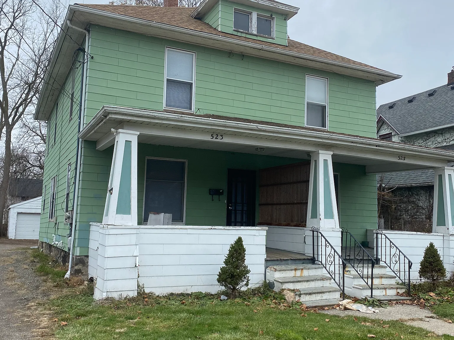 523 N Walnut St — Photo 1