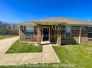 1498 Vermont St, Waxahachie, TX 75165
