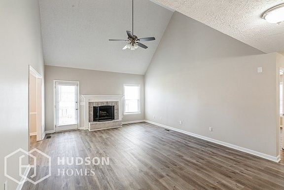 2nd image of 110 Saint Martins Ln