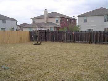 4th image of 216 Briarwood Dr