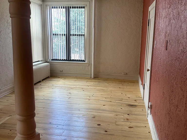1439 Detroit Street — Photo 4