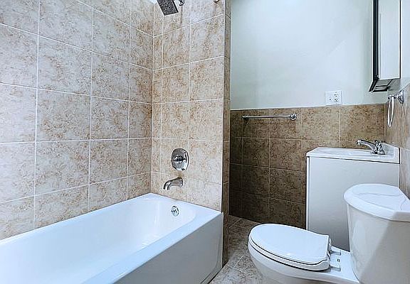 5th image of 892 Saint Johns Pl APT 4
