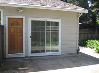 43 Walnut Ave #B, Atherton, CA 94027