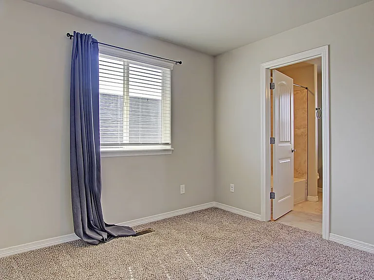 10801 Saco Dr — Photo 20