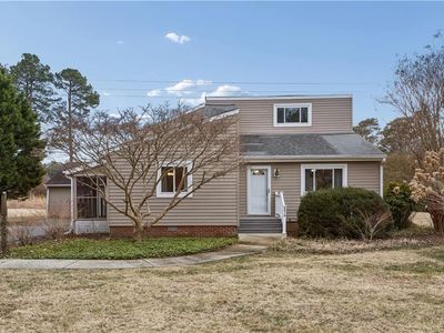 2510 Oak Ln, West Point, VA, 23181