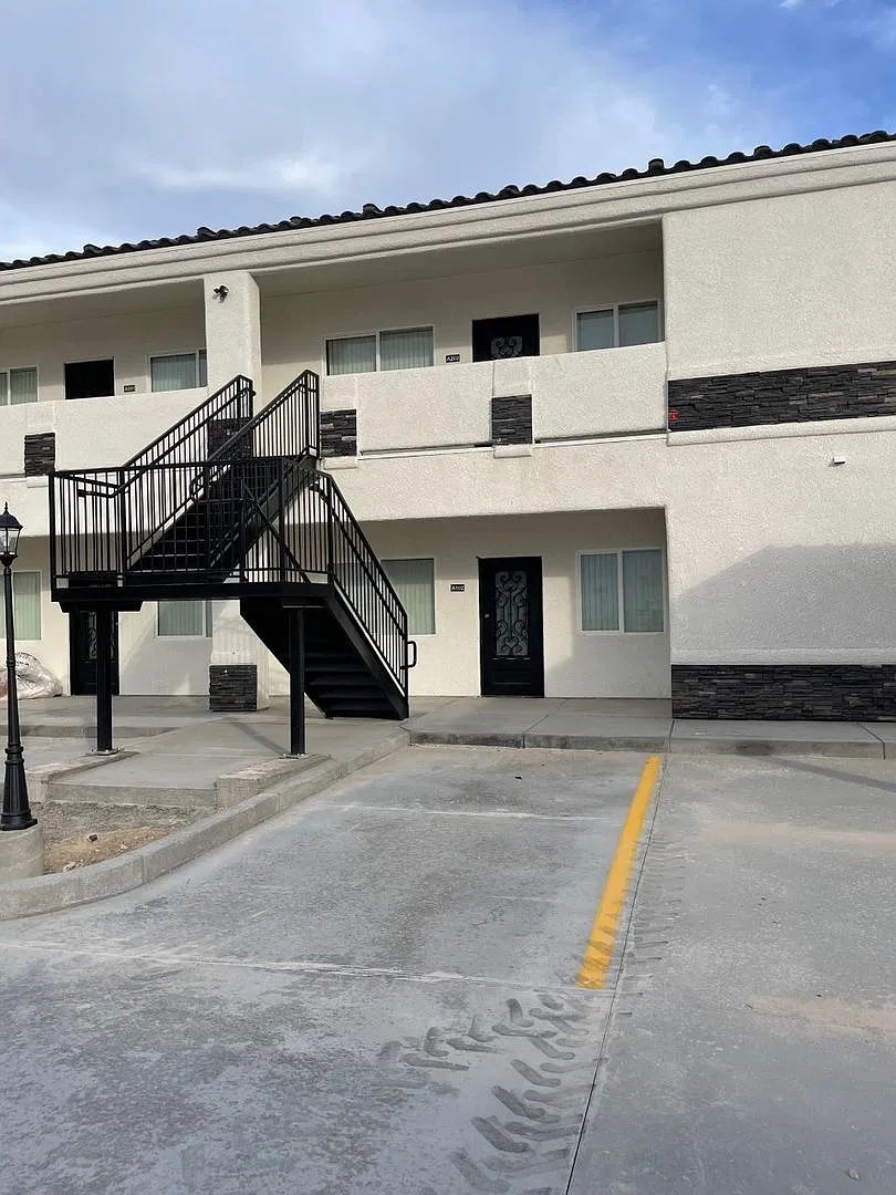 Sage Pointe Apartments — Photo 3