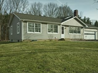 17 Raydon Rd, York, ME 03909