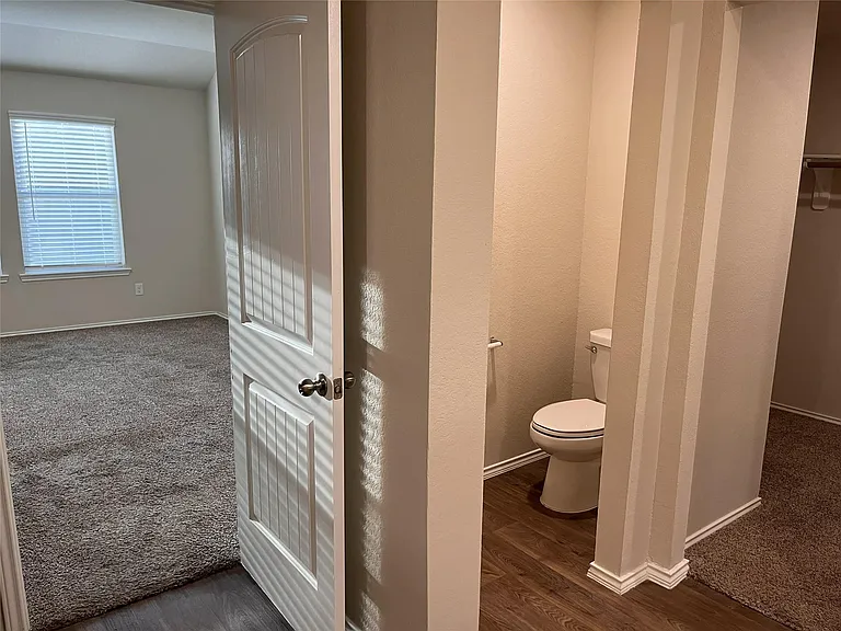 312 Comal Dr — Photo 25