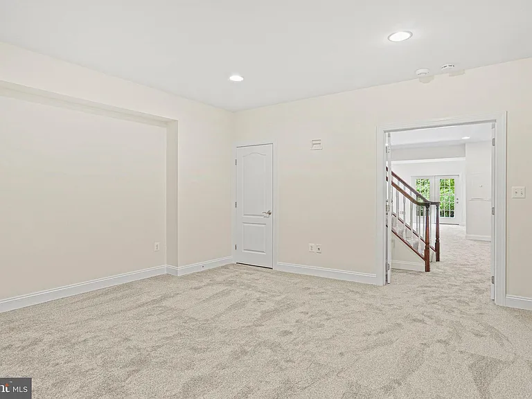 13551 Triadelphia Mill Rd — Photo 56