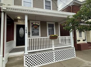 704 Market St, Gloucester City, NJ 08030