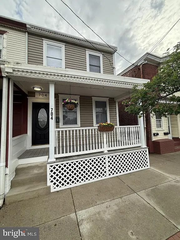 704 Market St photo 1