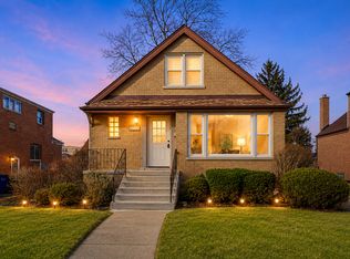 4232 W 109th St, Oak Lawn, IL 60453