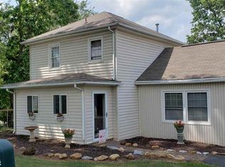 32 Indian Ridge Rd, Greenville, VA 24440