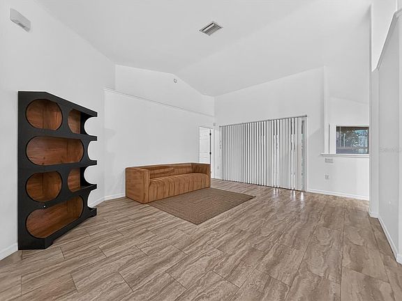 4th image of 13405 SW 86TH AVENUE