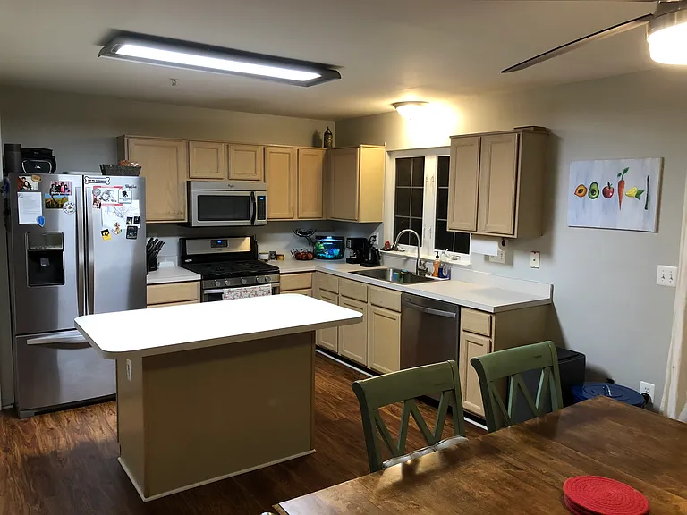 212 Edge Creek Ln — Photo 12