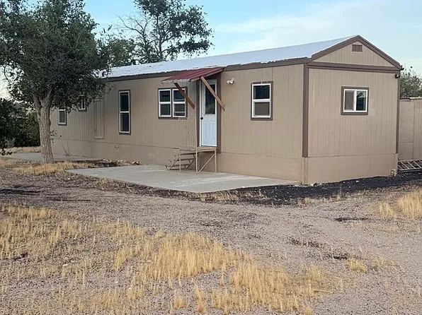 530 Janice St, Mojave, CA 93501