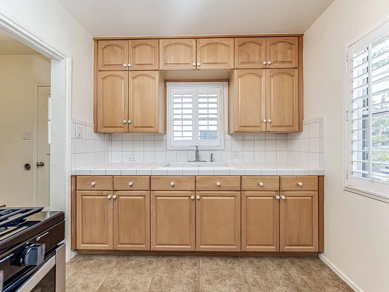 17309 Elgar Ave — Photo 6