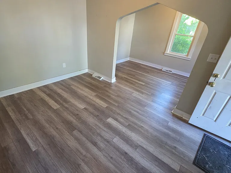 21 Bartlett Ave — Photo 11