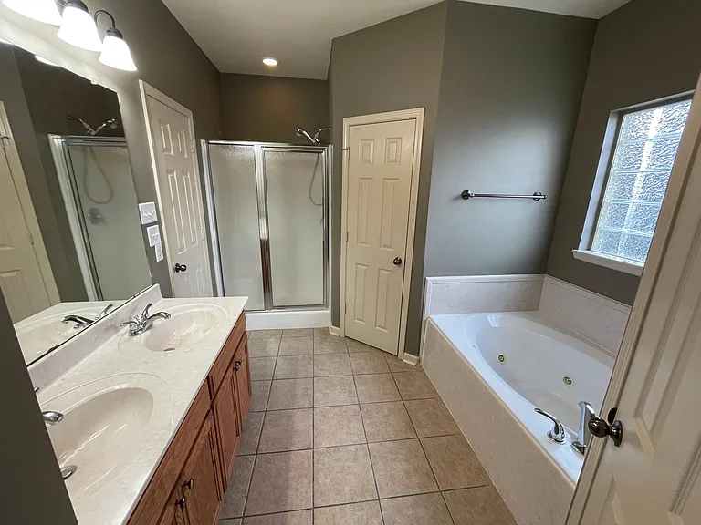 12149 Cypress Park Dr — Photo 15