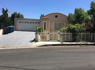 5260 Campo Rd, Woodland Hills, CA 91364