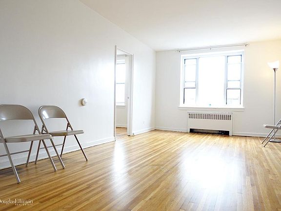 3rd image of 7610 34th Ave APT 6O