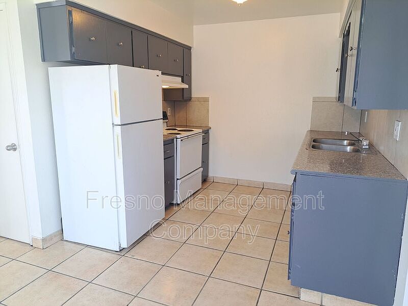 1st image of 431 N Manila Ave #201