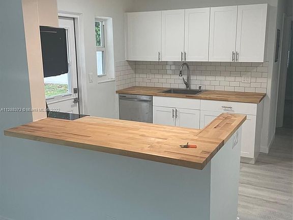4th image of 1007 NW 13th St #1007