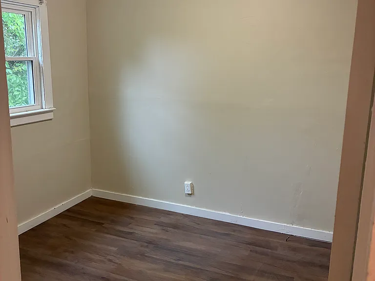 543 Chestnut Ave NW — Photo 6