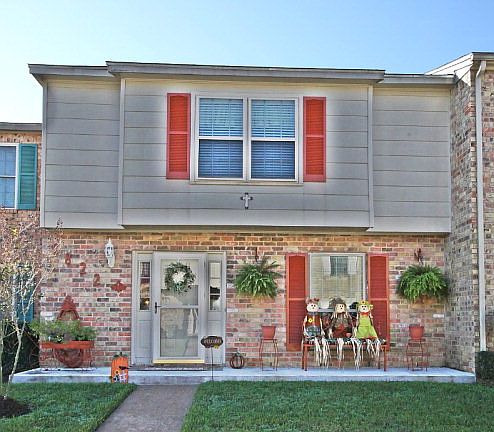 2nd image of 6822 Marshall Place Dr