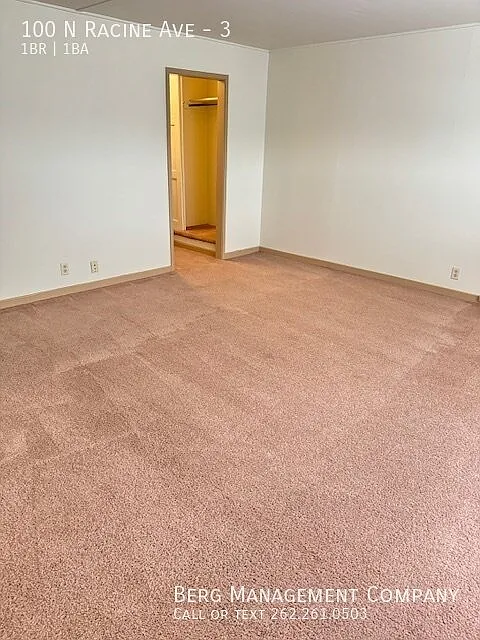 One Bedroom Lower Heat included — Photo 2