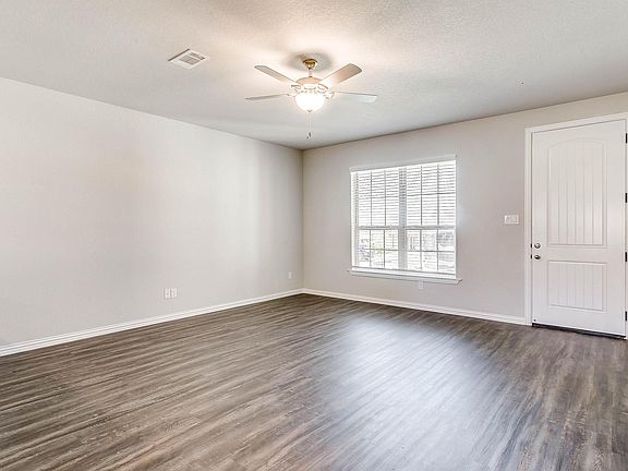 2nd image of 5517 McLanahan Ln