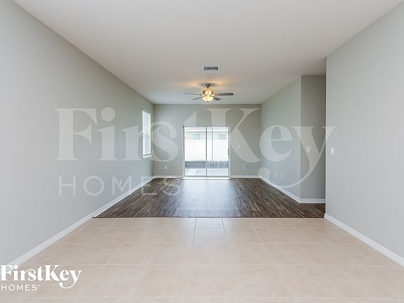 5th image of 12217 Fairlawn Dr