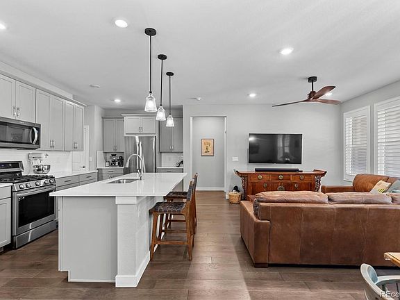 2nd image of 1954 Canyonpoint Lane