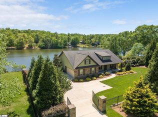 419 Berry Shoals Rd, Duncan, SC 29334