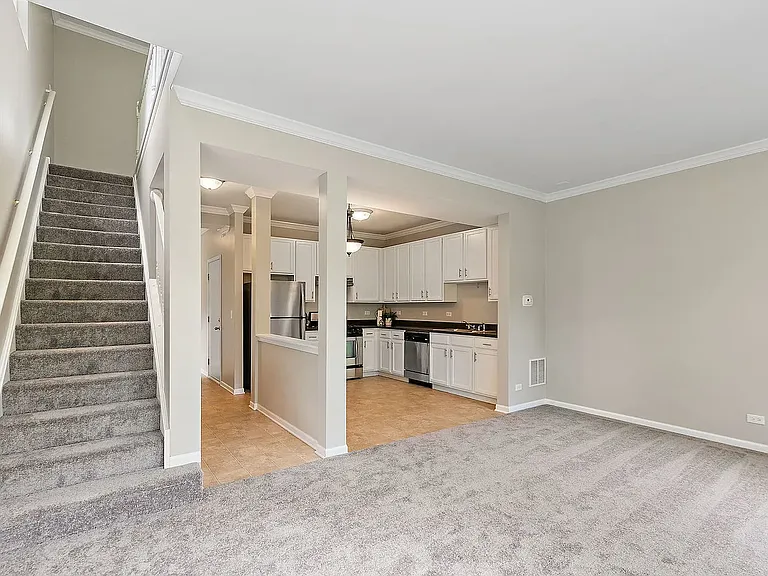 2284 Flagstone Ln — Photo 6