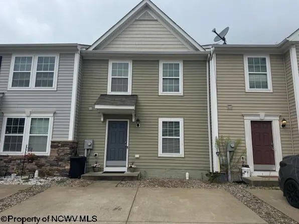 21 Stafford Cir, Fairmont, WV 26554