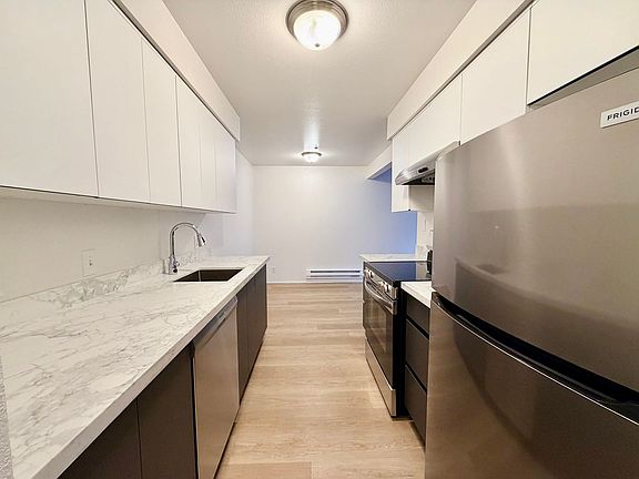3rd image of 1549 NE 177th St APT 205