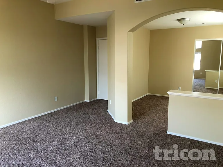 6941 Wine River Dr — Photo 6