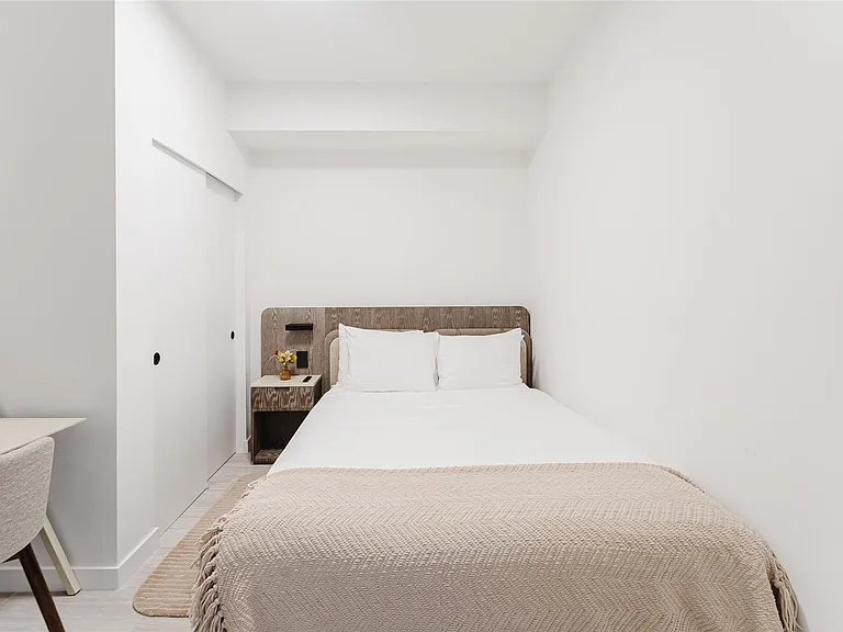 580 72nd St #1413 — Photo 17