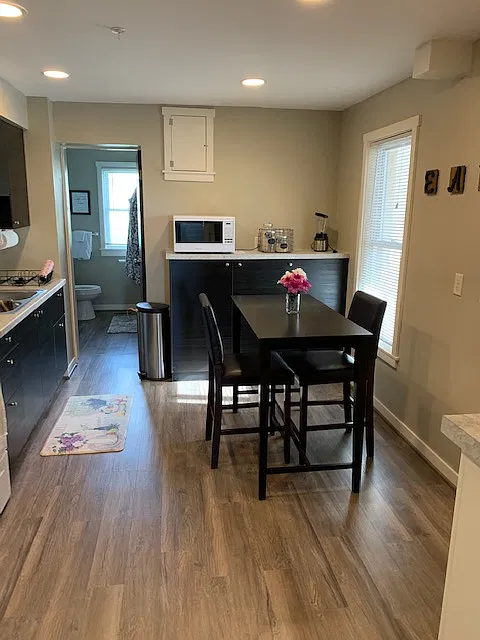 1 bed, 683 sqft, $900 — Photo 4