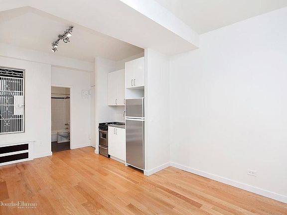 4th image of 308 W 82nd St APT 8B
