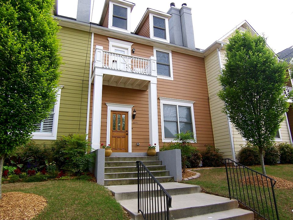 Elegant Townhome