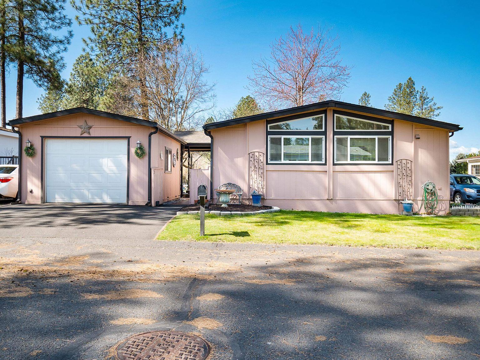 15005 N Surrey Ln, Mead, WA 99021 | Zillow