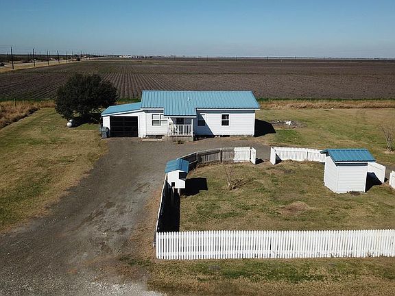 2nd image of 1777 State Highway 185 N