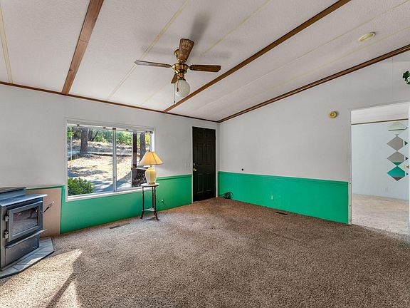 5th image of 415 Whiteridge Rd