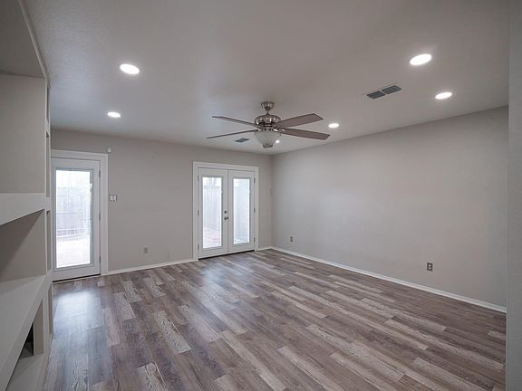 5th image of 5830 Langfield Rd #5830
