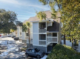 208 Little Oak Dr, Folly Beach, SC 29439