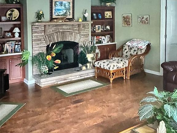 4th image of 18600 SE 17TH STREET
