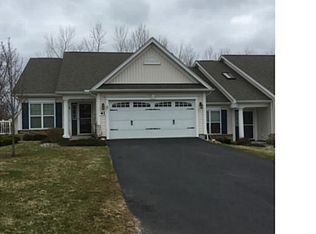 41 Traditions Pl, Henrietta, NY 14467